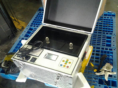 Transformer Oil Dielectric Strength BDV Tester